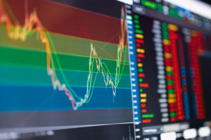 A stranded microchip falls behind rising market blocks, symbolizing Big Tech’s October lag.