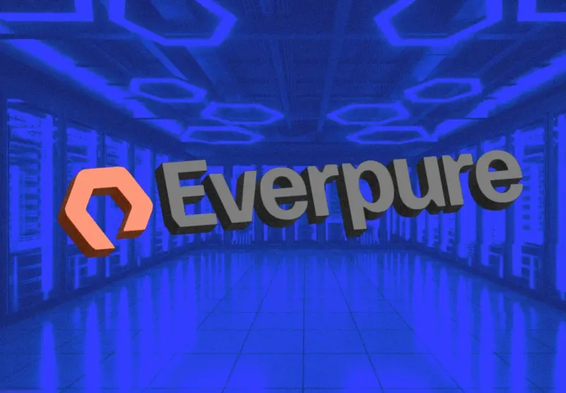 A silver memory chip rises above 500 market bars, symbolizing Everpure leading the S&P 500.