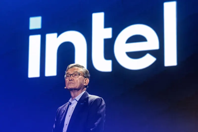 A microchip anchor drags a discount tag downward, symbolizing concerns that Intel’s cheaper shares may not offer value.
