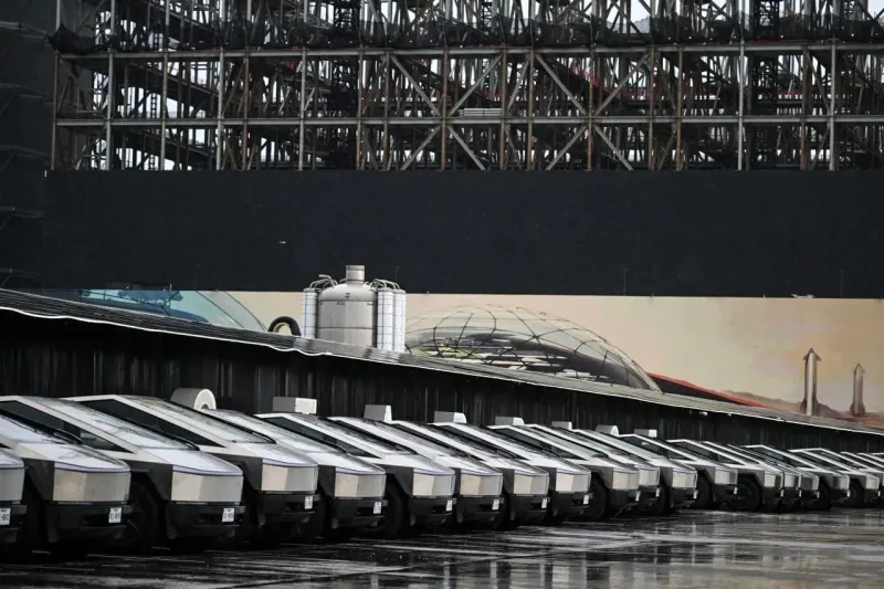 A mechanical Wall Street bull combines rocket and electric-car forms as a microchip restores its fading color.