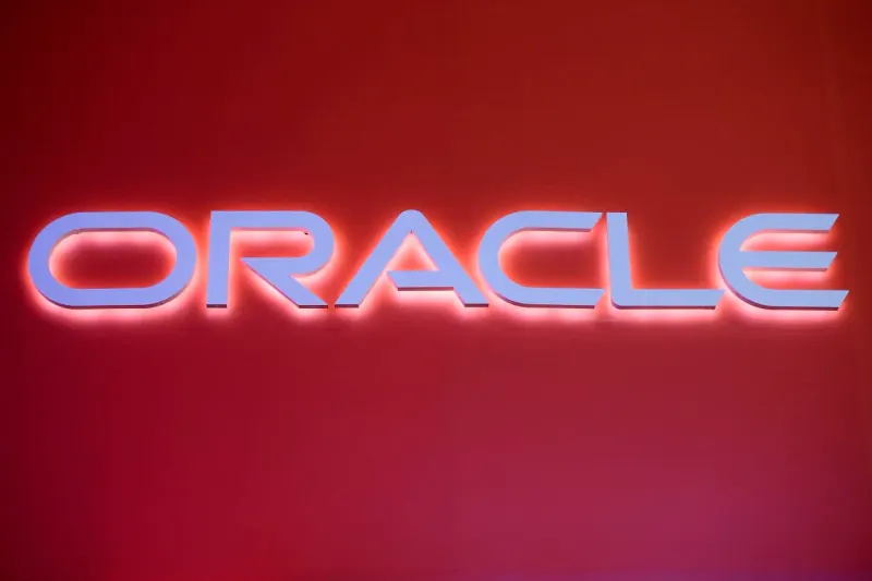 A luminous cloud releases golden blocks forming a rising staircase, symbolizing Oracle’s backlog and brighter forecast.