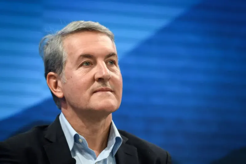 A heavily pruned tree retains one rising branch, symbolizing PepsiCo's growth-only mandate.