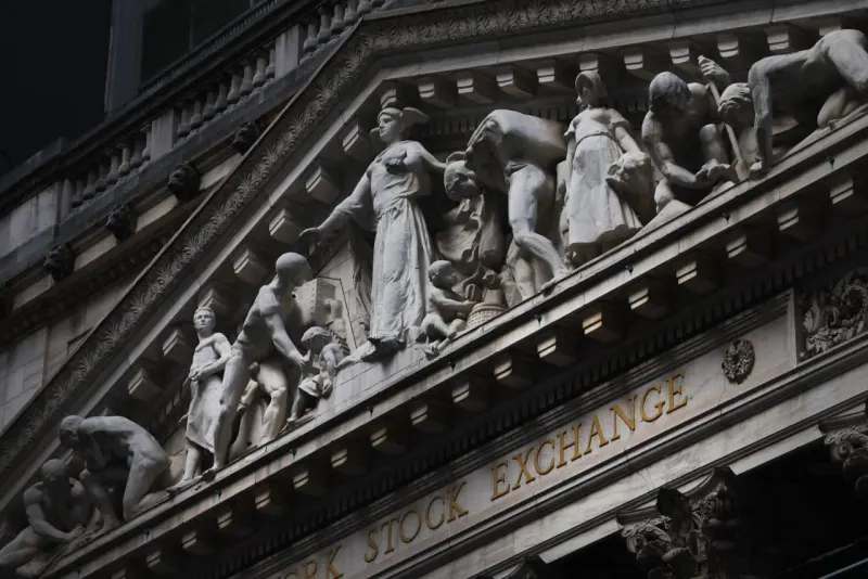 A brass pendulum reverses above a bond-shaped shield, symbolizing the sharp Treasury yield retreat.