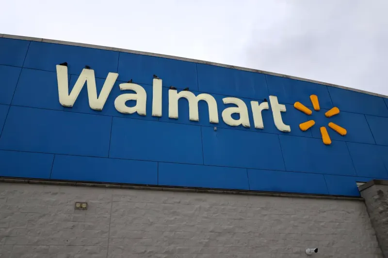 A shopping cart wheel becomes two linked medical shields, symbolizing Walmart’s Medicare Advantage partnership.